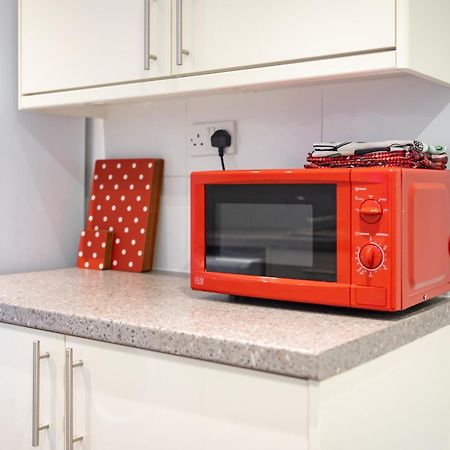 Cozy Rooms In Shared Accommodation Near Anfield Stadium With Parking And Wifi Liverpool Exterior photo