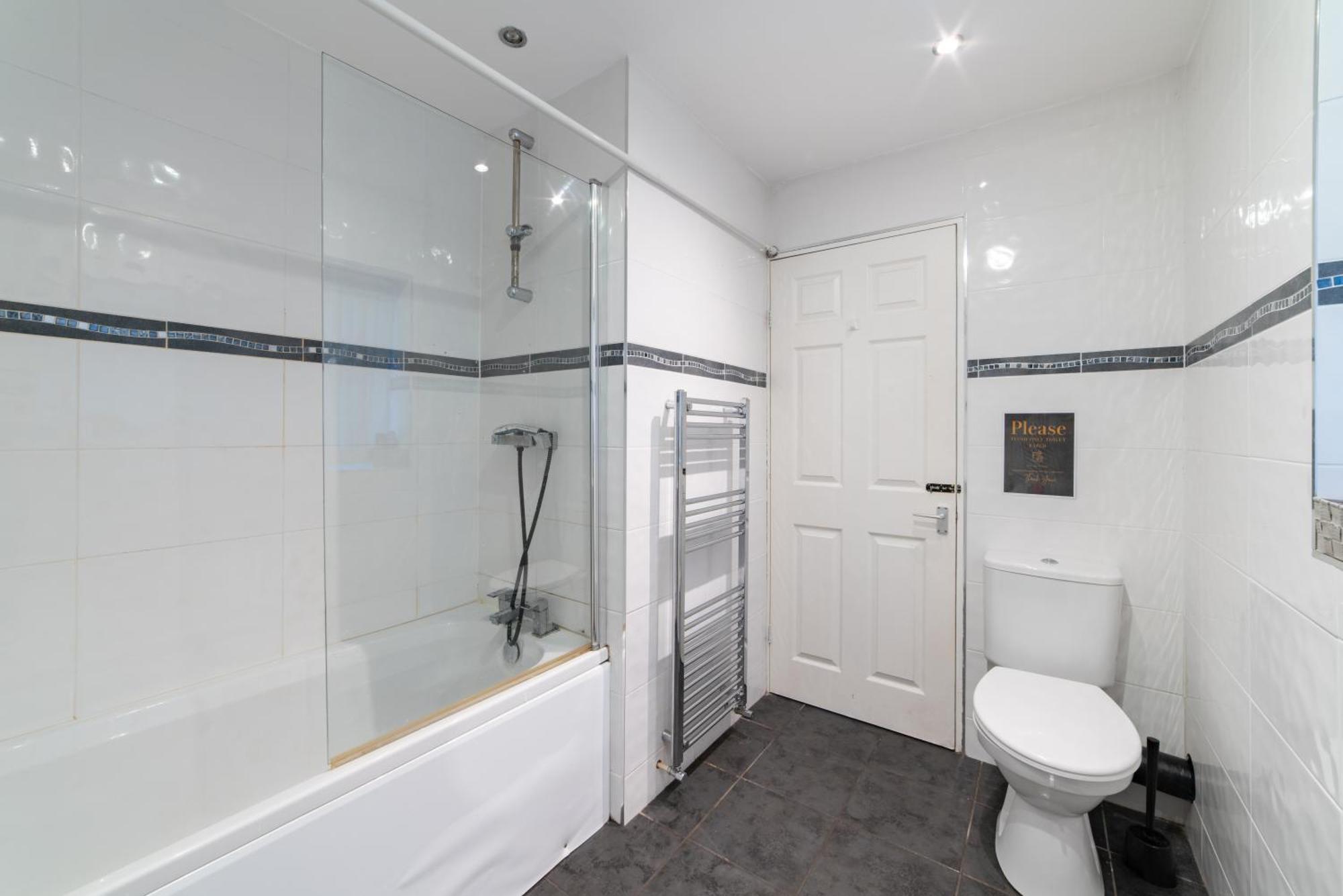 Cozy Rooms In Shared Accommodation Near Anfield Stadium With Parking And Wifi Liverpool Exterior photo