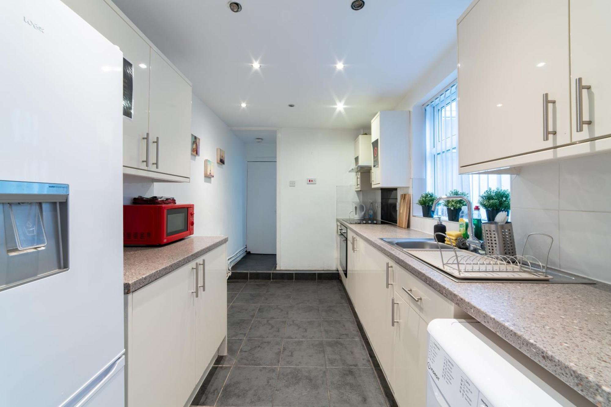 Cozy Rooms In Shared Accommodation Near Anfield Stadium With Parking And Wifi Liverpool Exterior photo